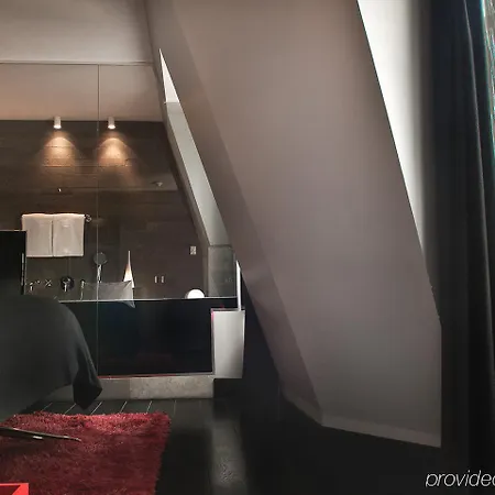 Sezz Hotel 4*