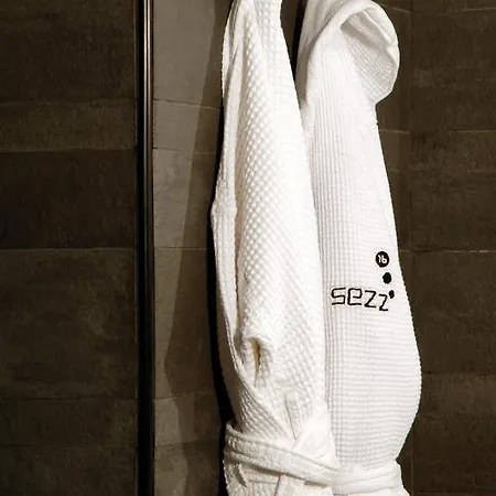 Sezz Hotel Parijs
